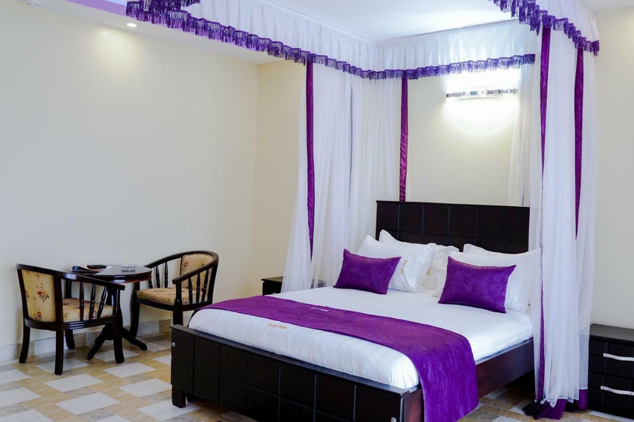 Rubax Motel Mbarara Buitenkant foto